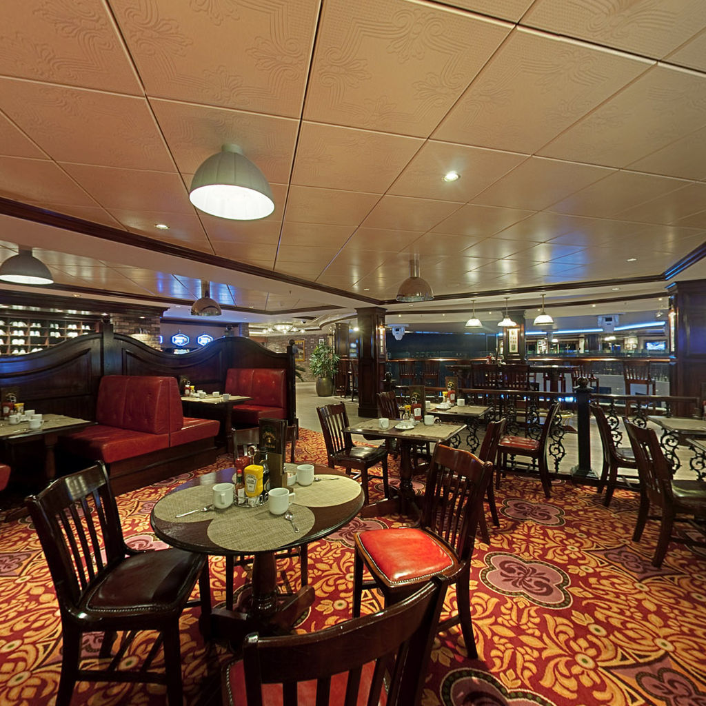 Pub & grill